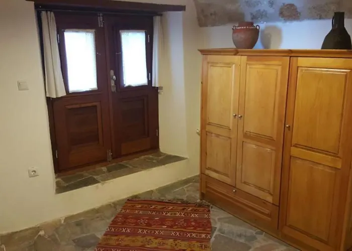 Athina Монемвазия